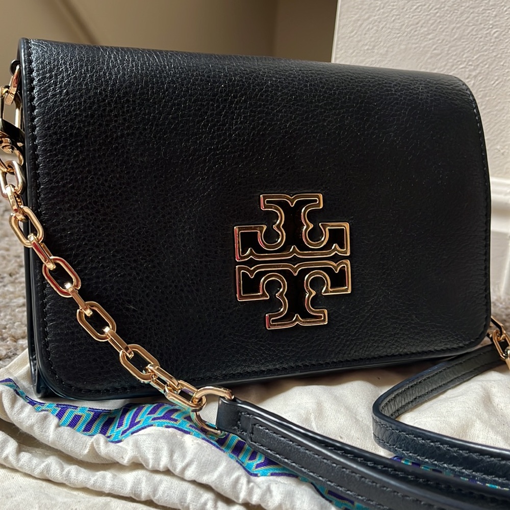 Tory Burch Britten crossbody authentic